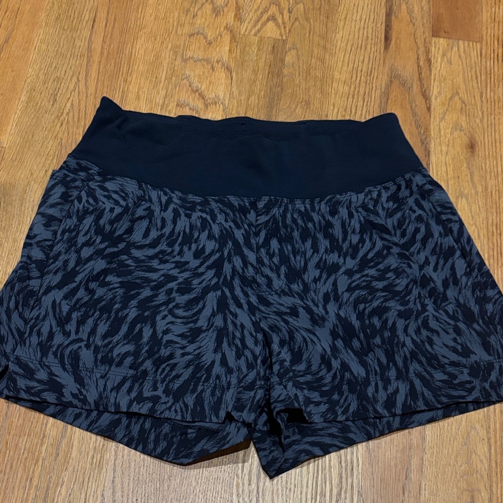 Athleta Trekkie North Printed Shorts